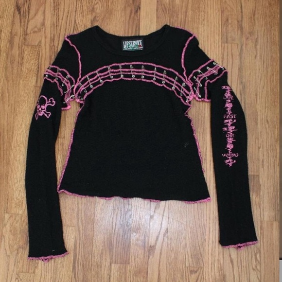 MAJOR PINK MALL GOTH TOPS ISO!!💕🕷️ - Picture 6 of 9